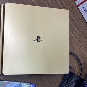 PS4 PlayStation 4 Gold Slim Limited Edition 1 TB W/ 1 Controllers And Game