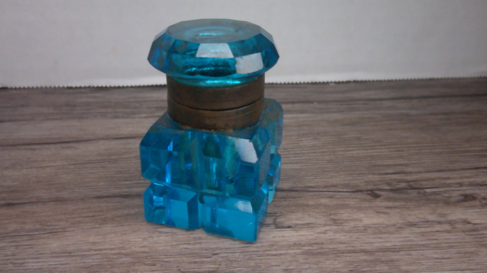 antique blue cut glass ink well square faceted crystal glass w/ hinged lid     i