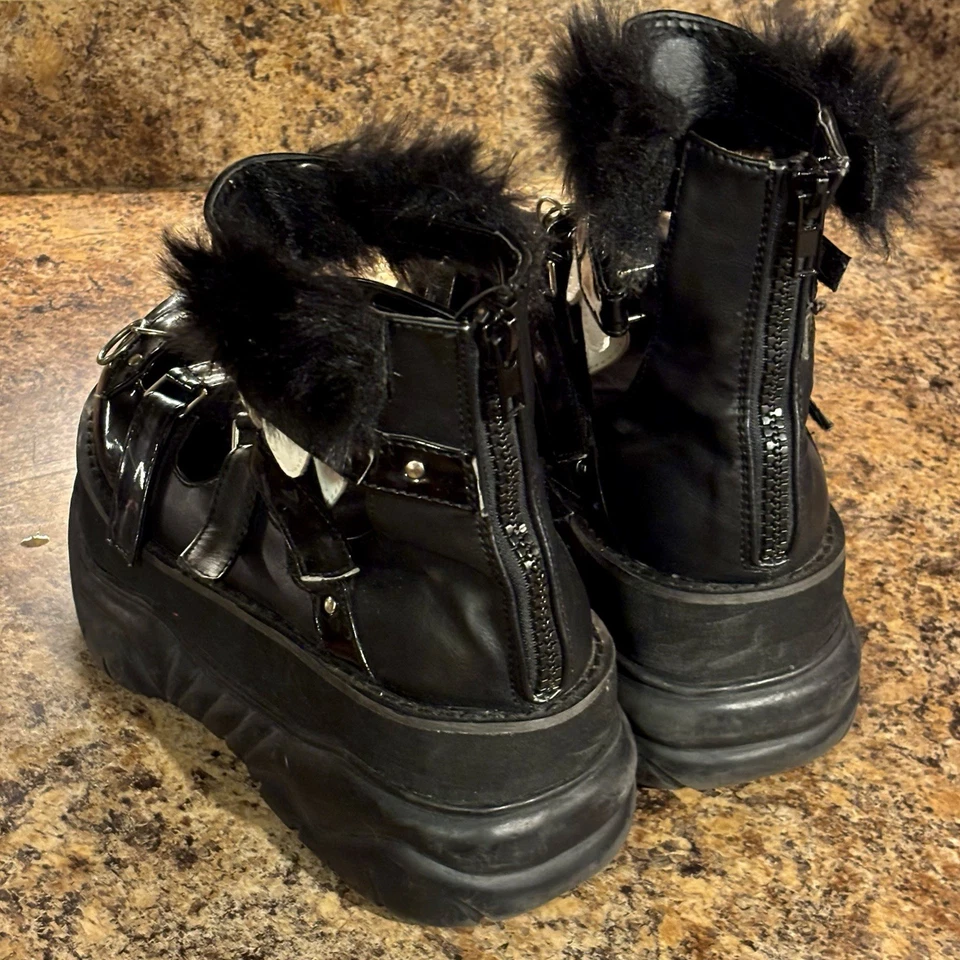 Botas Negras RARAS DEMONIA Neptune 150 Monster Eye Chomp Plataforma Talla 11  Foto 3 de 4