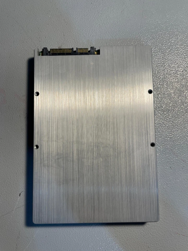 SAMSUNG 100GB SAS SSD MZ3S9100HMCR-000C3 / MZ-3S9100T/0C3 6Gbps 3.5-inch SLC - Image 2 of 2