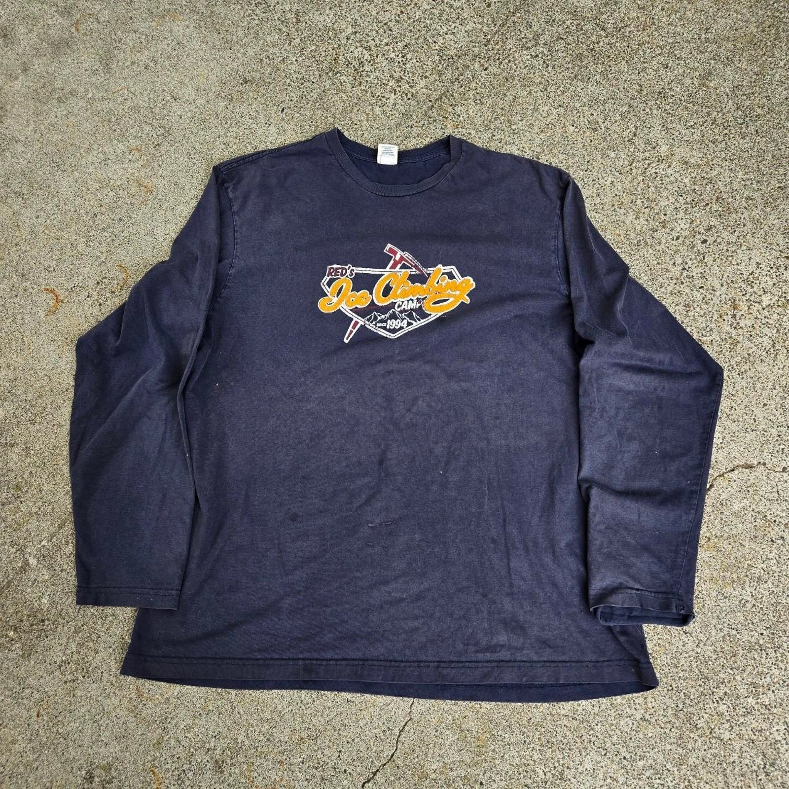 Vtg Y2k OLD NAVY Red's Ice Climbing Camp Logo Outdoors Longsleeve T Shirt XL