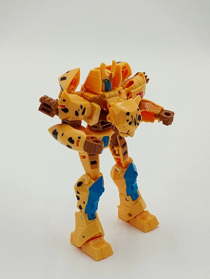 Transformers Cyberverse Adventures CHEETOR Figure - Image 3 of 4