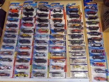 Hot Wheels Ford Mustang Konvolut 72 Autos inkl. Red Edition