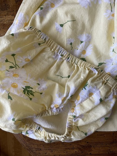 Janie & Jack FRESH DAISY Smocked Dress w Diaper Cover Sz 6-12m Yellow Cotton - Picture 3 of 6