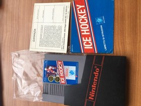 Nintendo NES Game: Ice Hockey PAL-A CIB MATTEL HANGTAB