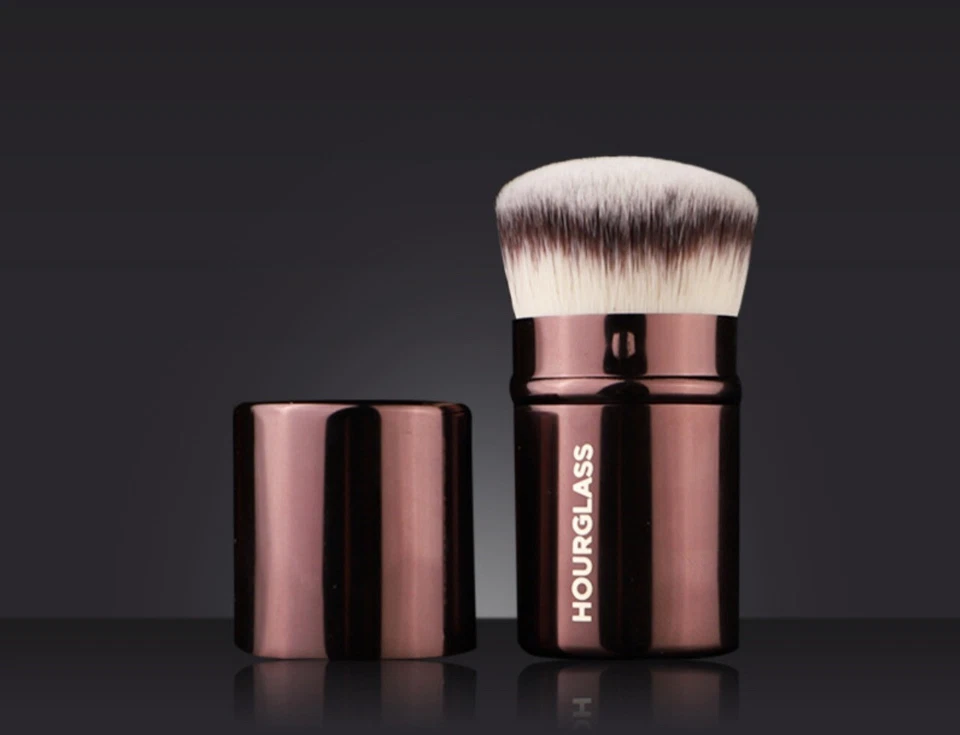 HOURGLASS Retractable Kabuki Brush -Blush Cream Bronzer Powder New in box - Image 4 of 4
