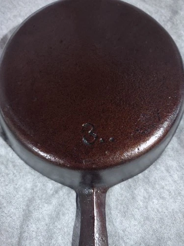 BSR number 3 cast iron skillet