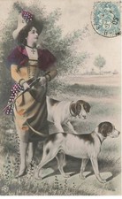 CHASSE #FG60835 SUPERBE FEMME A CHAPEAU FUSIL ET CHIENS AJOUTI