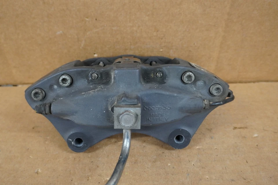 Pinza de freno Brembo trasera derecha Dodge Challenger SRT 19 20 21 22 23 OEM Foto 2 de 4