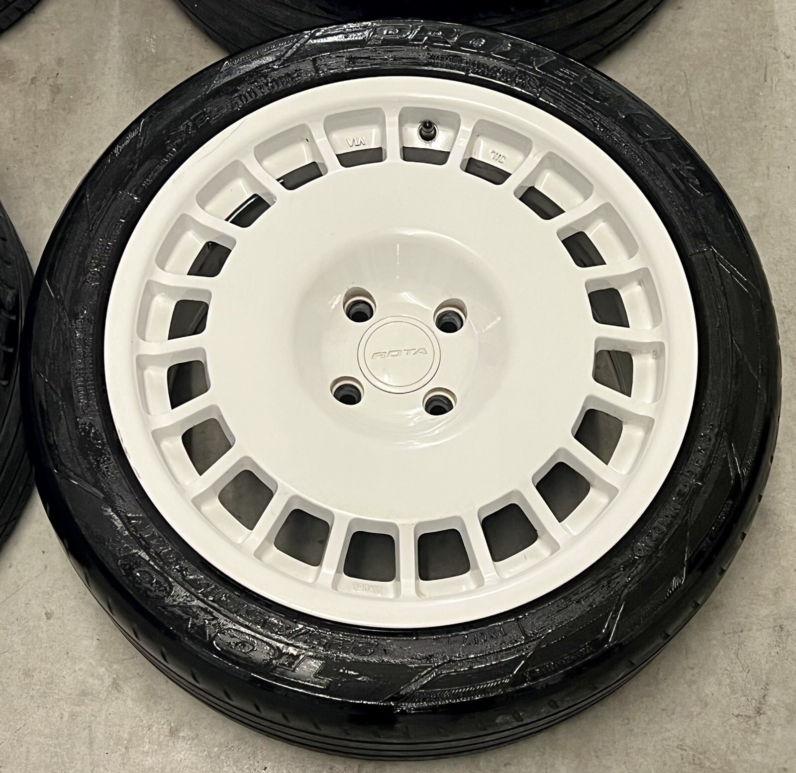 17” ROTA D154 ALLOY WHEELS WHITE 4x108 CITROEN BERLINGO SAXO PEUGEOT