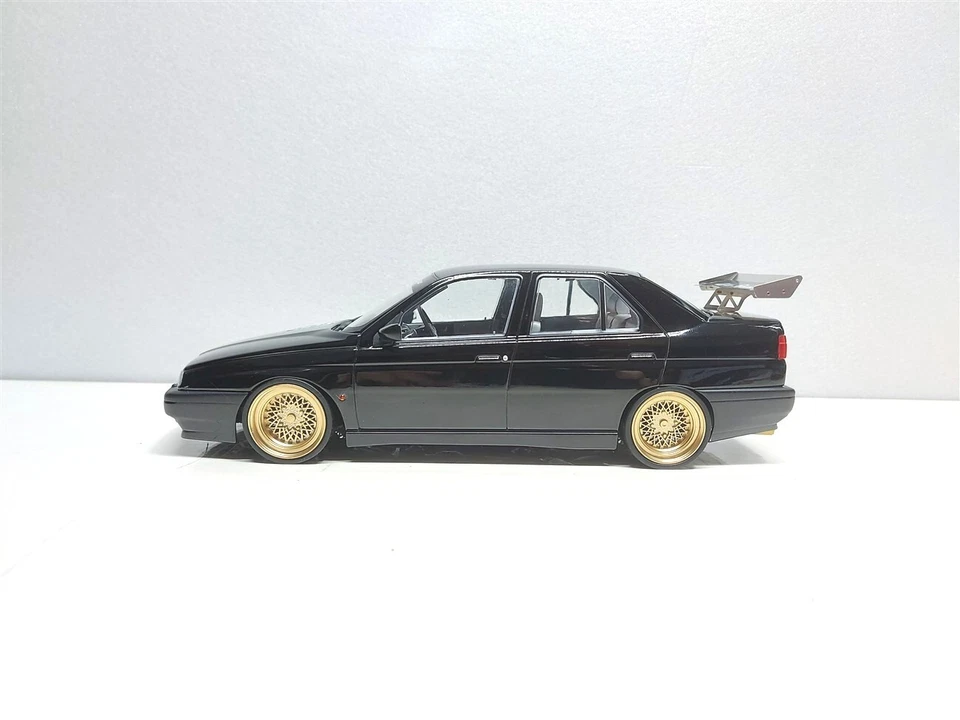 Alfa Romeo 155 Tuning Nero del 1996 - 1/18 Artigianale base Triple9 - Immagine 4 di 4