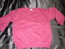 Youth Gildan Medium 126cm Burgundy Crew neck Sweatshirt NWOT  4210