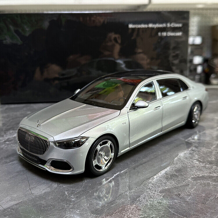 Almost Real 1/18 Maybach Benz S680 2021 S-Class Diecast Almost Real 1/18 Maybach Benz S680 2021 S-Class Diecast