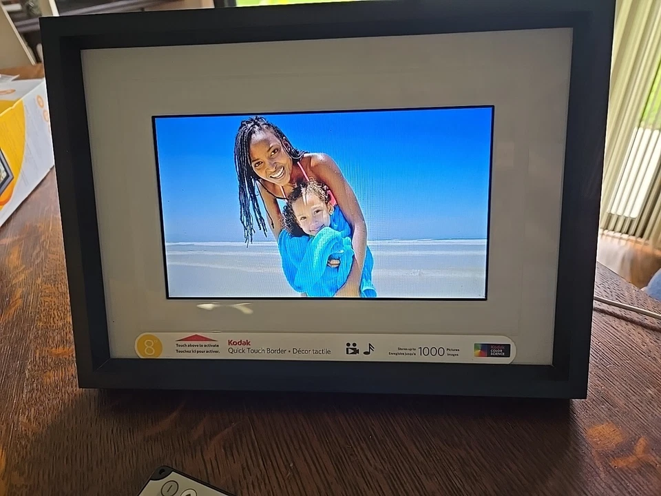 Kodak EasyShare M820 8" Digital Picture Frame-(C2) New Fast Free Shipping - Image 2 of 4