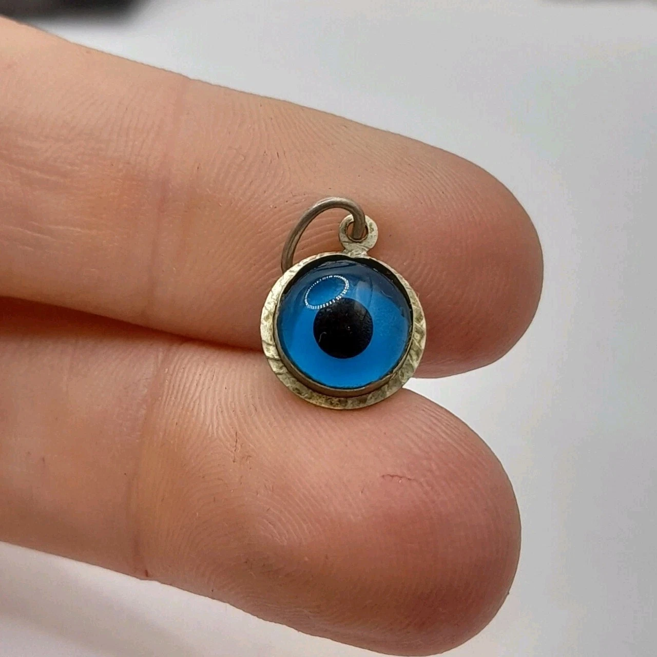 Small Vintage Sterling Silver Eye Of The Beholder All Seeing Eye Pendant Charm