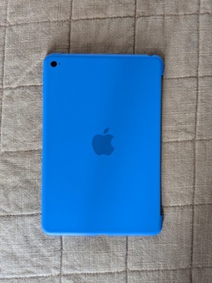 Apple Silicon Case iPad Mini 4 - Royal Blue - EXCELLENT USED