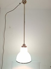 Deckenlampe, Schirm Milchglas innen hellblau D24 cm mit Halterung Messing 95 cm