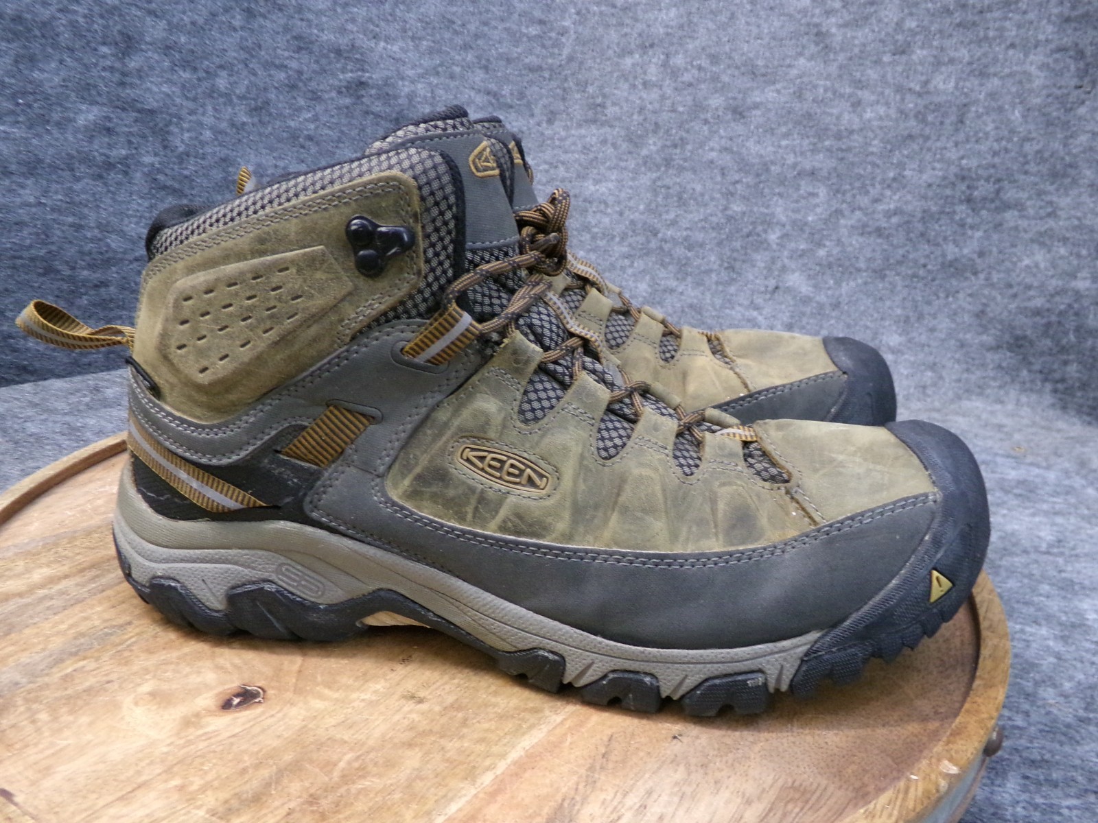 Stivali da trekking KEEN Targhee III Mid impermeabili in pelle marrone nera da uomo taglia 10 5 M