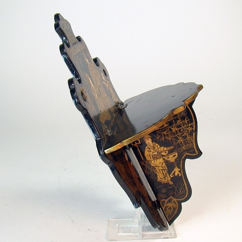 Small Chinese Black Enameled Wall Shelf - Picture 2 of 7