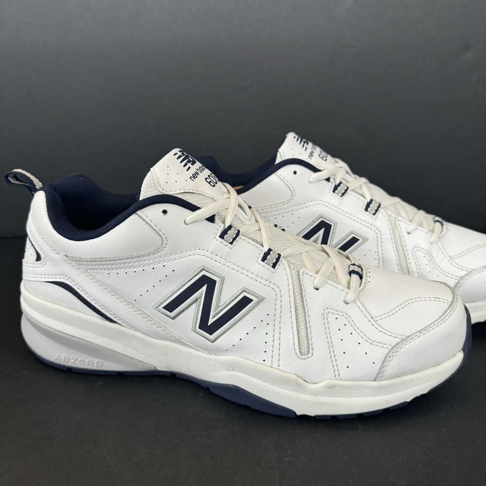 New Balance Mens Size 12.5 MX608v5 Trainers Shoes White & Navy
