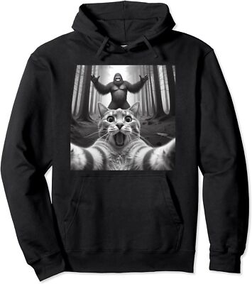 Funny Surprised Scared Cat Selfie With Sasquatsch Unisex Hooded Sweatshirt