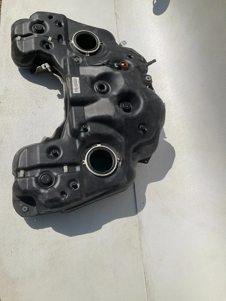 06-08 Conjunto depósito combustible gasolina Mercedes W164 ML550 ML350 1644710501 FABRICANTE DE EQUIPOS ORIGINALES Foto 4 de 4