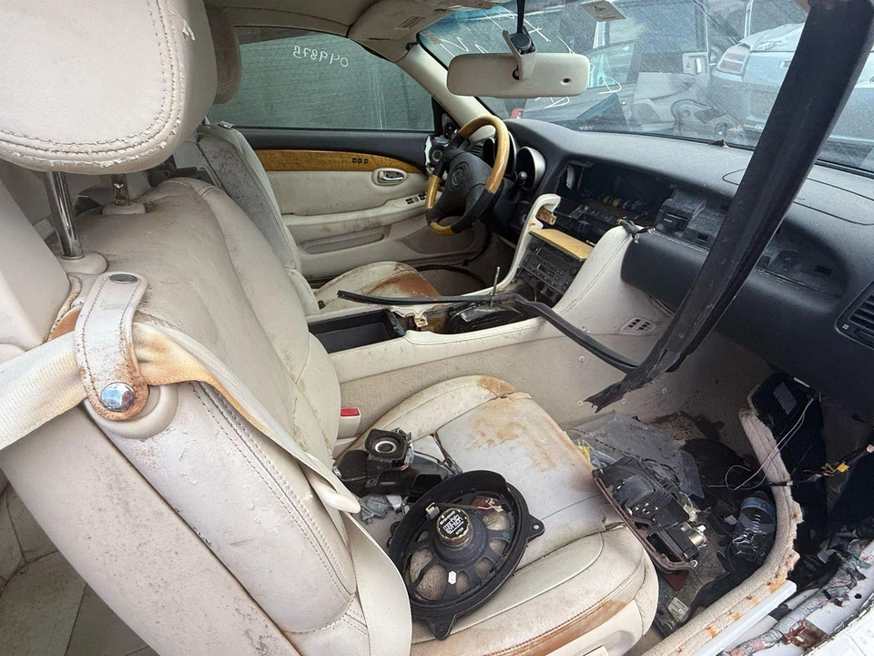 Guardabarros delantero izquierdo Lexus SC430 2002-2010 BLANCO OEM Foto 4 de 4