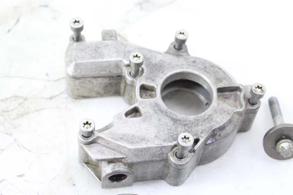 05-07 BMW R1200GS TAMPA DA BOMBA DE ÓLEO DO MOTOR FABRICANTE DE EQUIPAMENTO ORIGINAL - Imagem 2 de 4