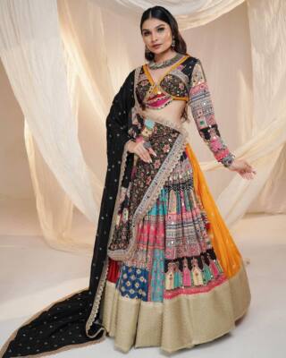 Chaniya Choli For Navratri, Garba lehenga women, Navratri Dress By