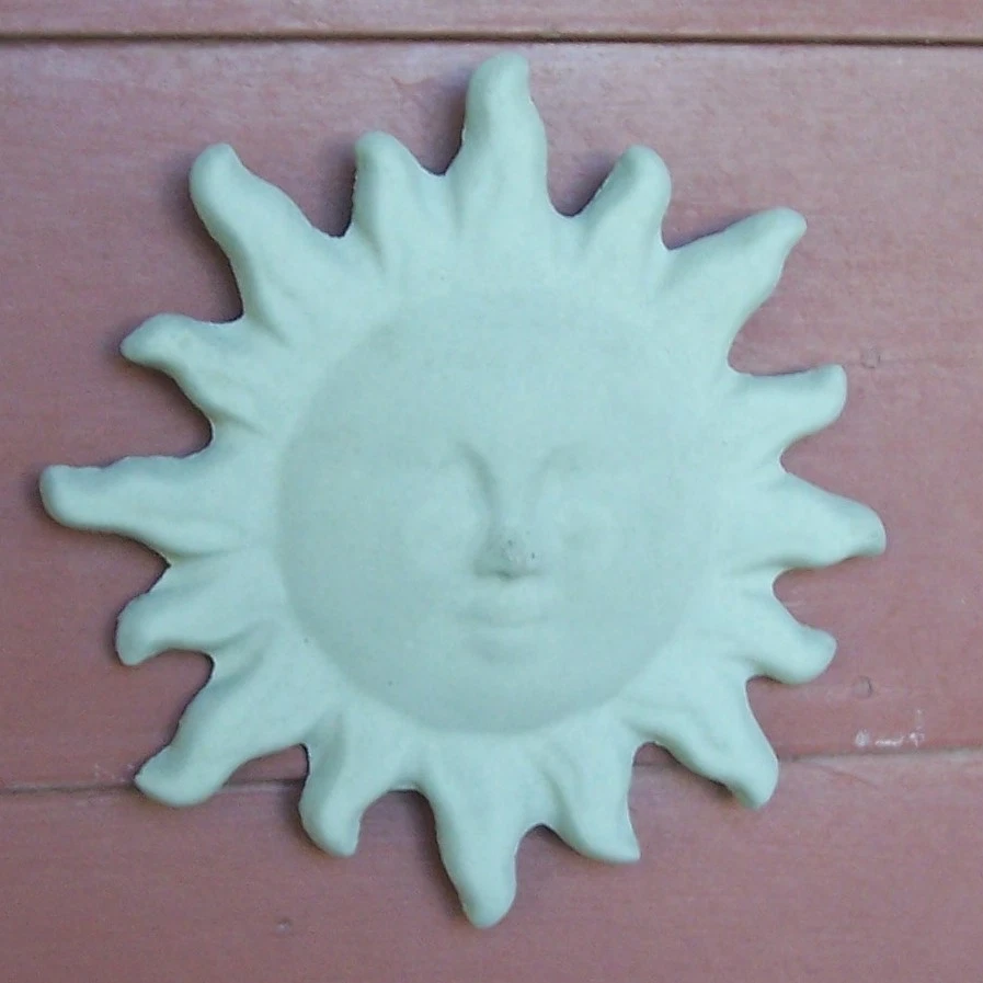 Placa colgante de pared de hormigón Happy Sun Face, decoración de patio de jardín de cemento Foto 3 de 3