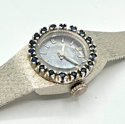 BELLANA Vintage Damenarmbanduhr vergoldet Mechanisch mit blauen Steinen Saphire - Bild 1 von 4