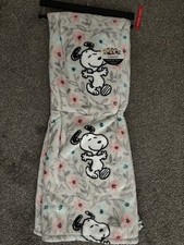 NEW Snoopy Blanket Spring Flowers 60  X 70  Soft Extra Long NWT