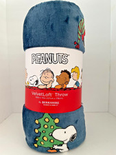 Berkshire Peanuts Snoopy  Woodstock Best Christmas Plush Throw - 50 x 70 in NEW