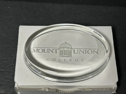 Vintage Heavy Duty Glass Crystal Etched Paperweight Mount Union College Alliance