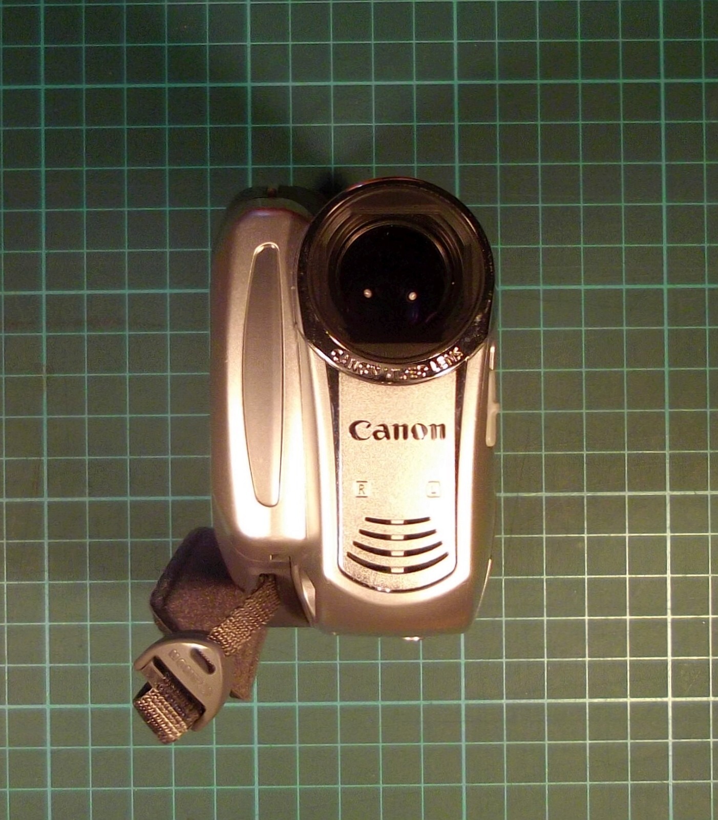 Canon DC201 mini DVD camcorder, excellent working order, see