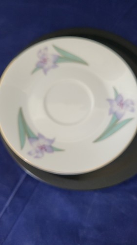 Vintage Tea Cup and Saucer Grandmother by Russ 4971 Berrie Purple Lily Love EXC - Picture 10 of 15