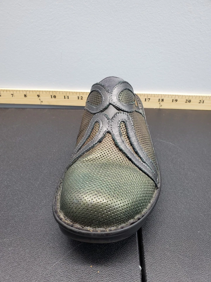 Zapatos zuecos iridiscentes Naot Moidova para mujer US8 EU39 marrón verde cómodos sin cordones Foto 3 de 4