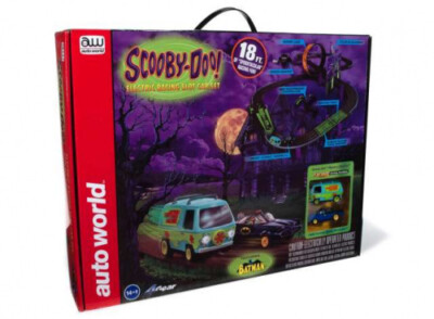 Scooby Doo Meets Batman & Robin Slot Car Race Set Rennbahn  1:18 Autoworld