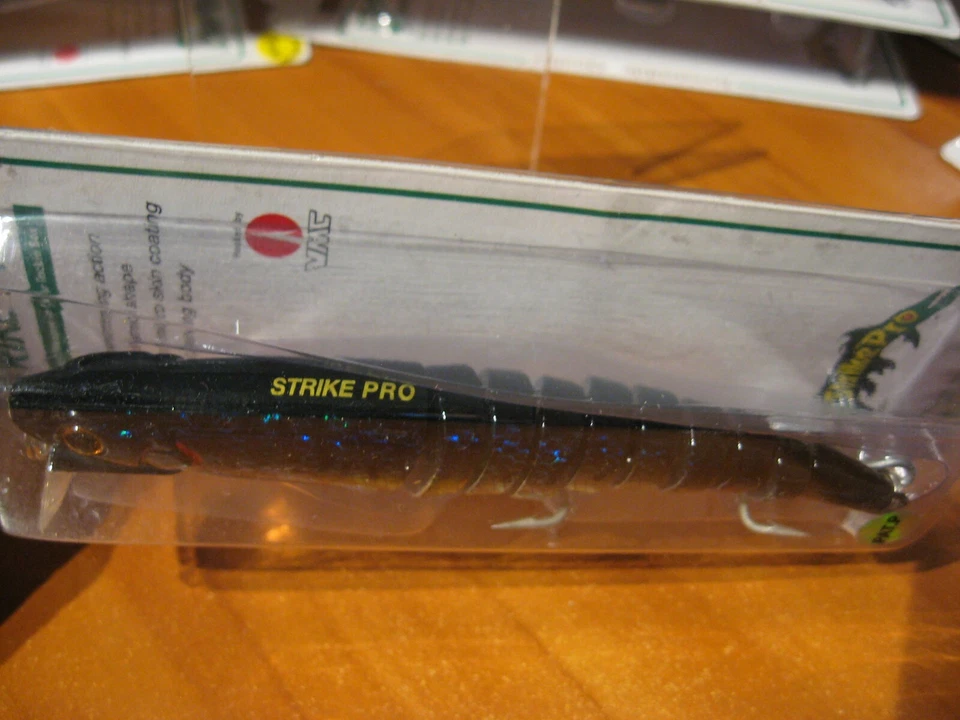 StrikePro 4 3/4" Multi-Jointed Flex Crank Bait 1 1/8 Oz Fishing Blue Gold Tiger - Image 2 of 4
