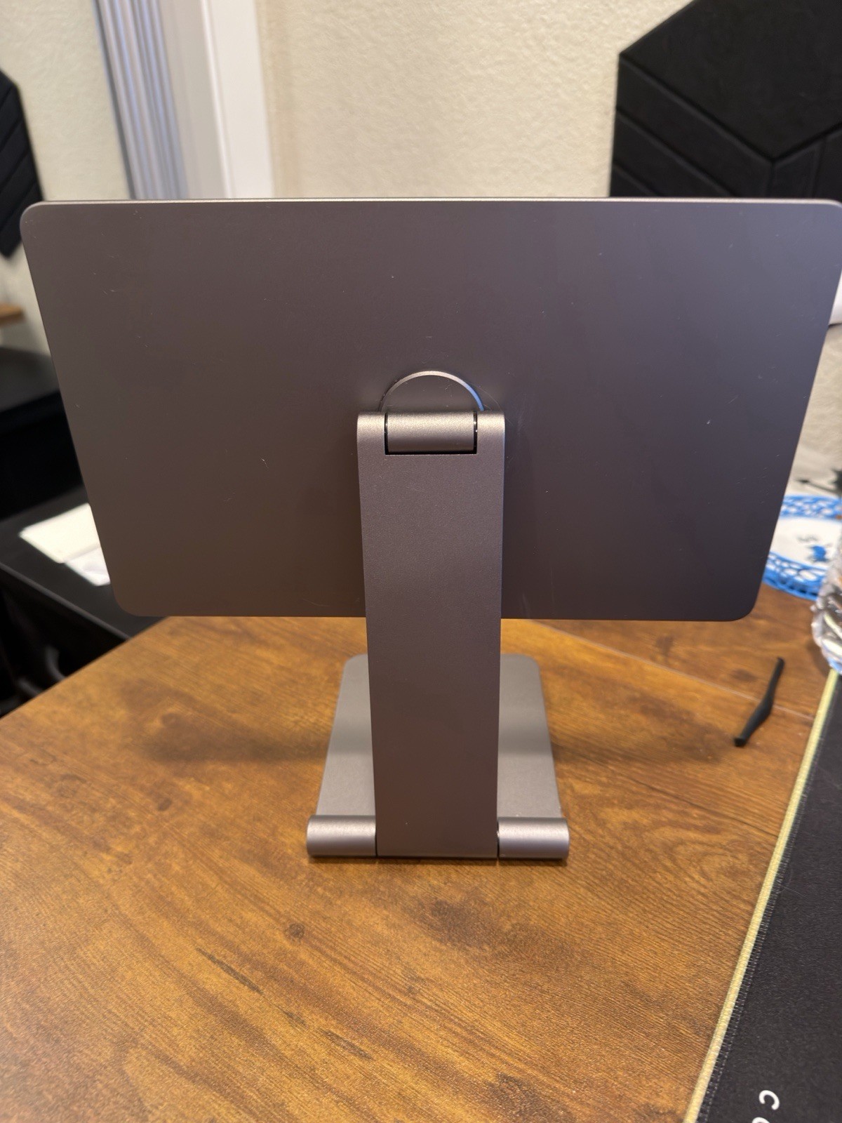 Magnetic Adjustable iPad Stand Holder iPad Pro 2.9"/11", 360° Rotation Aluminum