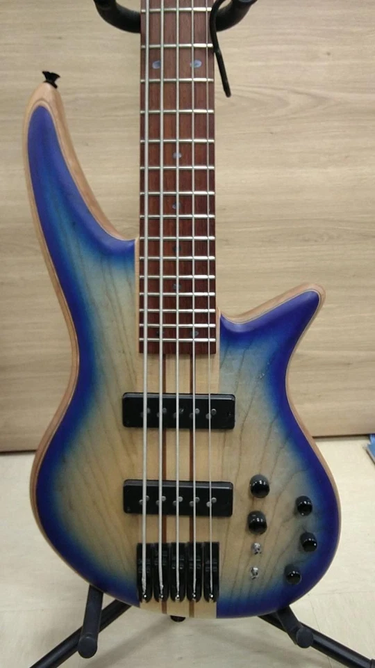 JACKSON 5 String Electric Bass PRO SERIES SPECTRA SBP V Used - Image 2 of 4