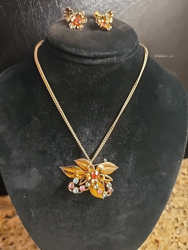 Vintage Colorful Rhinestone Necklace/Brooch and Screwback Earring set