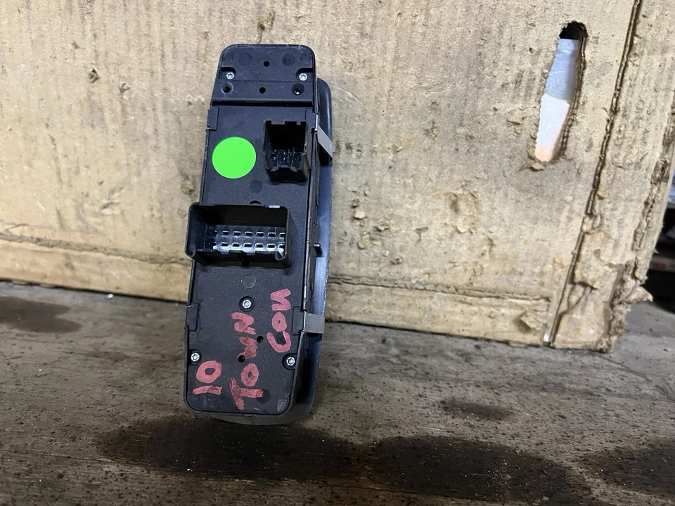 Interruptor de ventana principal del conductor Chrysler Town & Country 2008-2011/04602 535AH OEM Foto 3 de 4