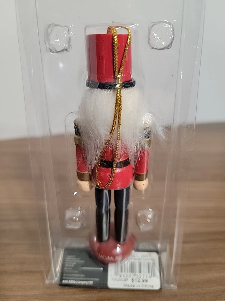 圣路易斯红雀收藏品胡桃夹子装饰记忆公司 — 第 4/4 张图片