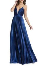 Ieena for MacDuggal Midnight Blue Plunge Neck Pleated Ballgown Size 14 $398