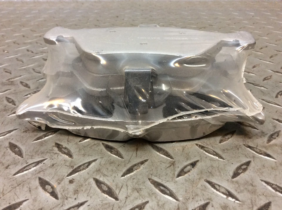 Se adapta a: 94-96 Saab 900 pastillas de freno delanteras Wagner MX644 Foto 3 de 4