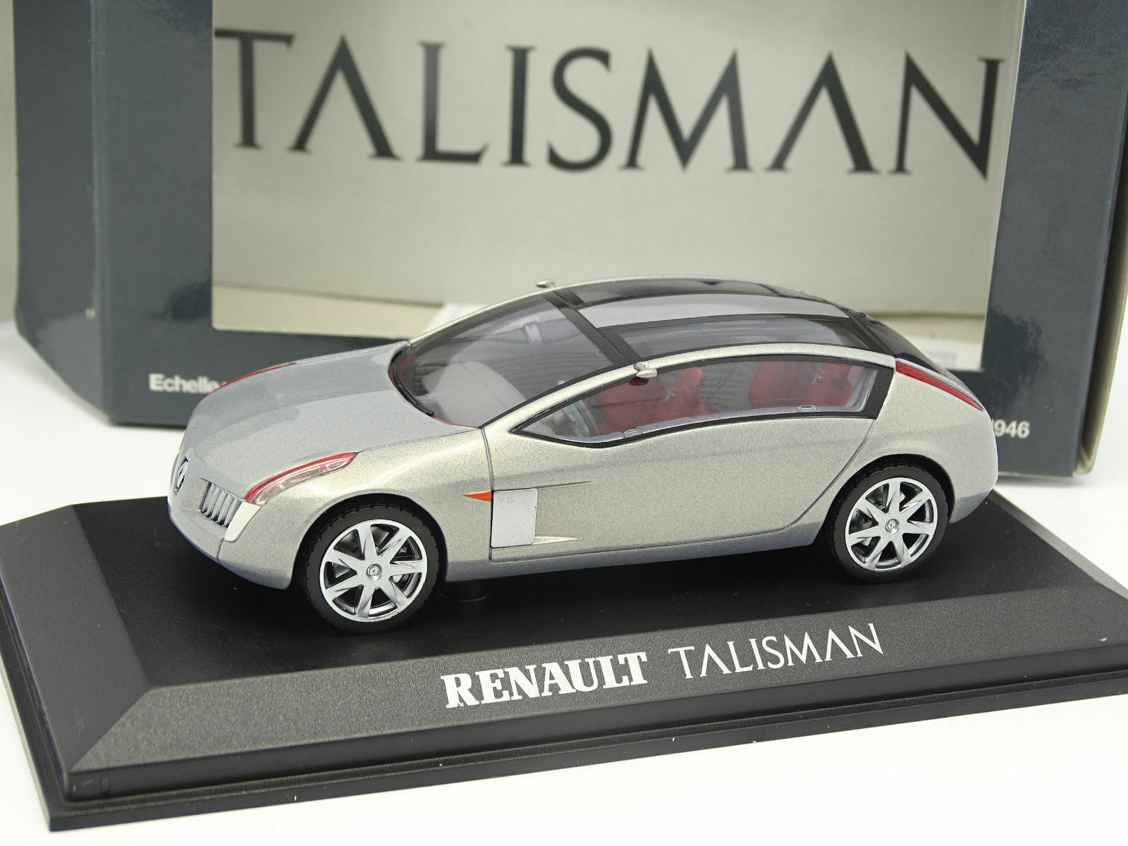 Voiture Renault Talisman Concept Car 1/43 en zamak de collection haut de gamme