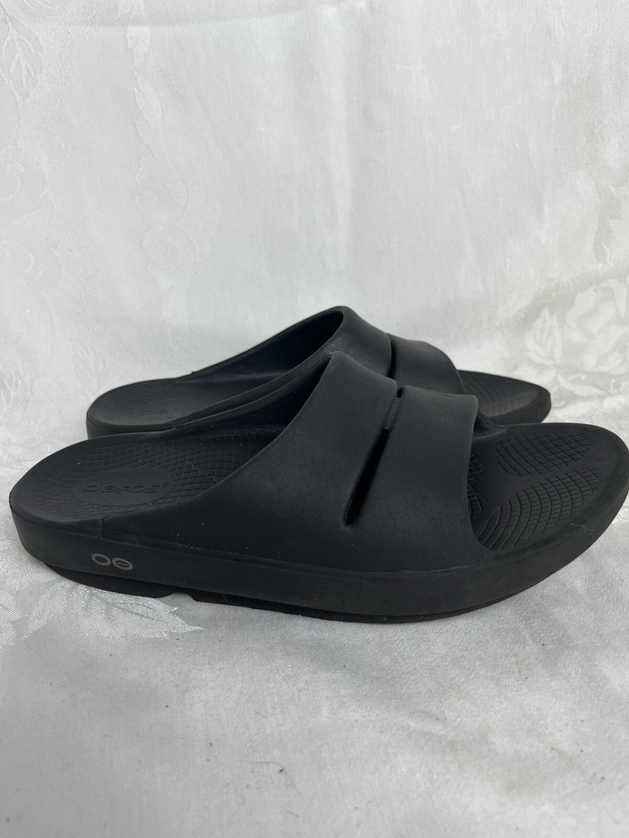 新品　OOFOS OOahh サンダル ブラック M6 W8 EU39 Oofos Ooahh Sport Slide Sandals Unisex M6/W8 Solid Black Slip On