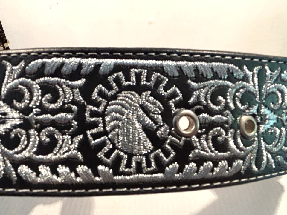 LEATHER BELT MEN'S HORSE EMBROIDERED Silk Thread Silver Black VTG Unique WESTERN - Image 2 of 4