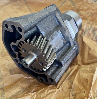 Hatz 923904 4L/min Oil Pump Suits 4L40, 4L42C, 4L43C, 4M40 *NEW*